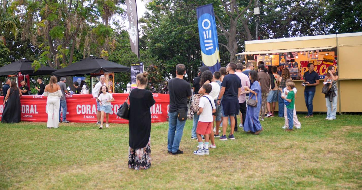 Parque de Santa Catarina começa a encher para primeiro dia de MEO Sons do Mar (com fotos)