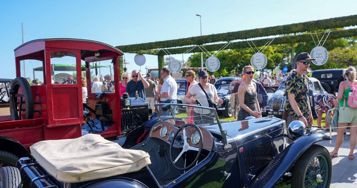 Charme e elegância de regresso ao Funchal com o Madeira Classic Car Revival (com fotos)
