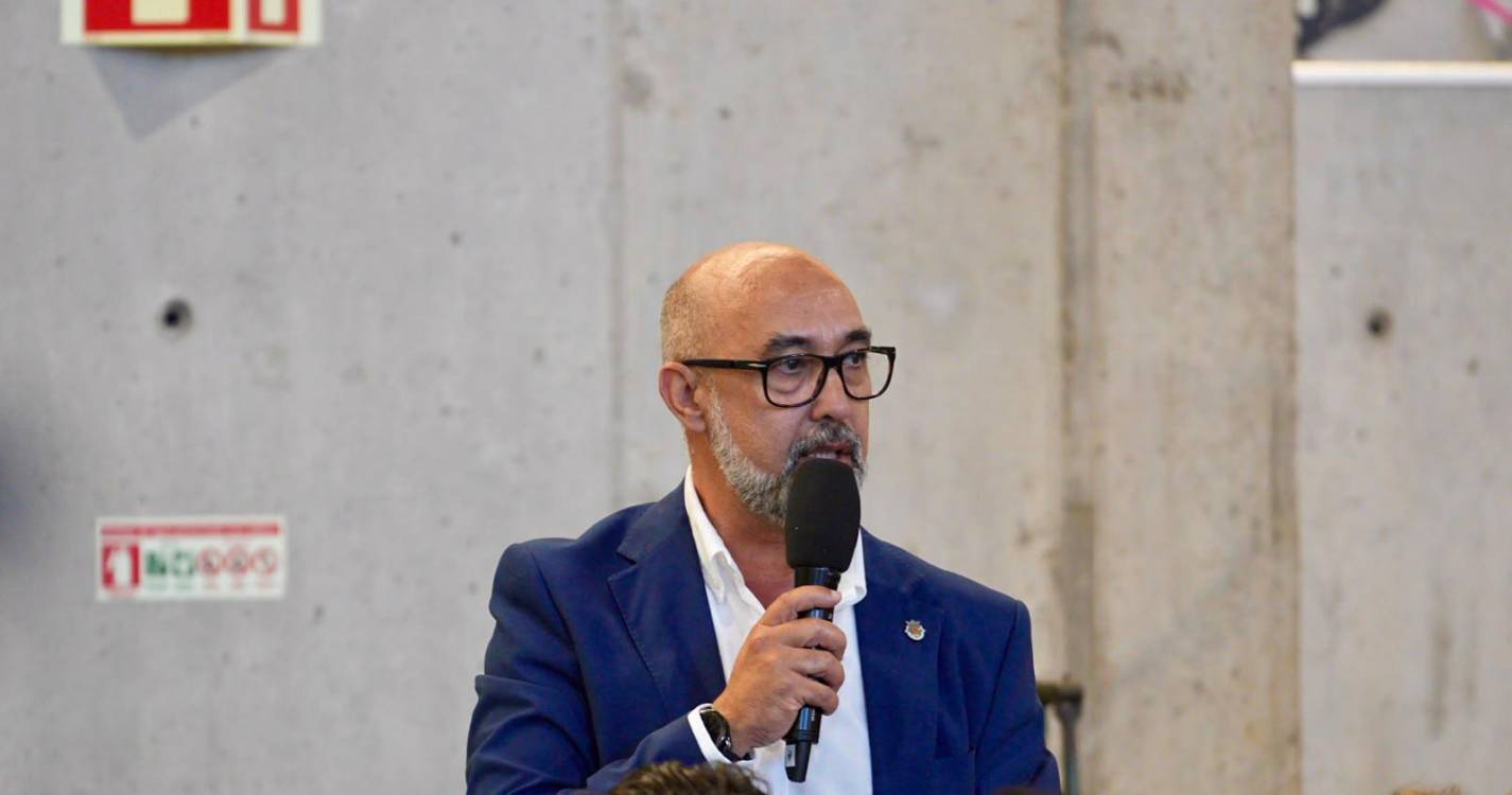 Parlamento na Comunidade: Filipe Freitas lamenta “pouco apoio” à mobilidade e critica limitações à saída de jovens para o ensino superior