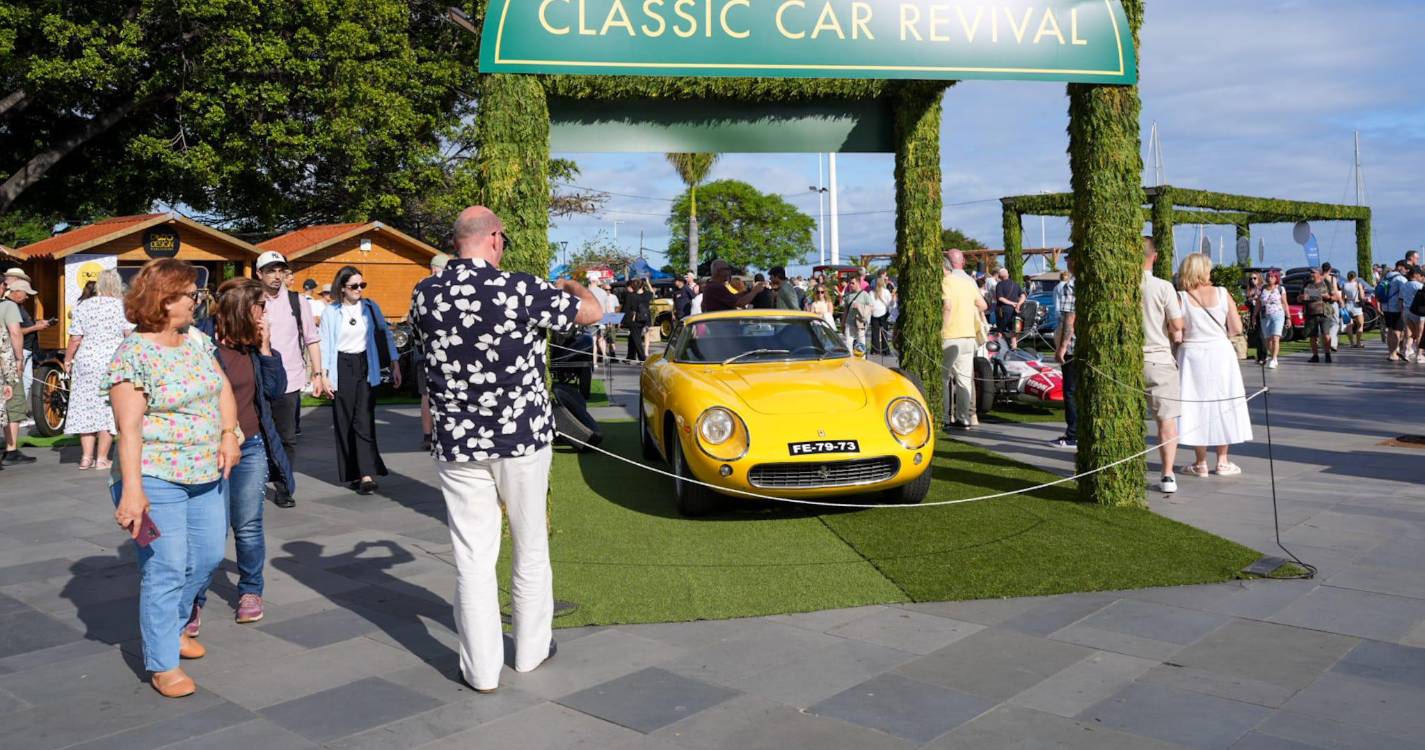 Charme e elegância de regresso ao Funchal com o Madeira Classic Car Revival (com fotos)