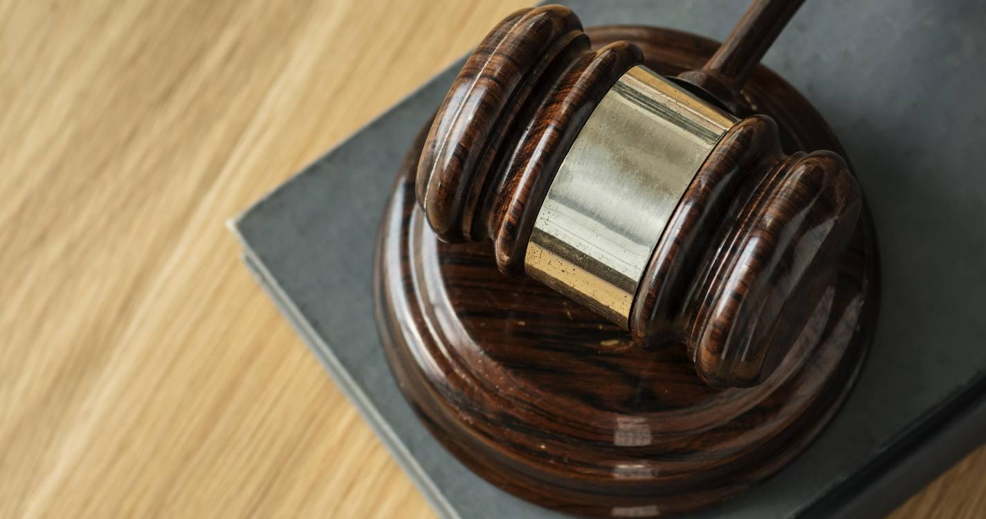 Tribunal de Beja lê hoje acórdão de processo de exploração de imigrantes no Alentejo