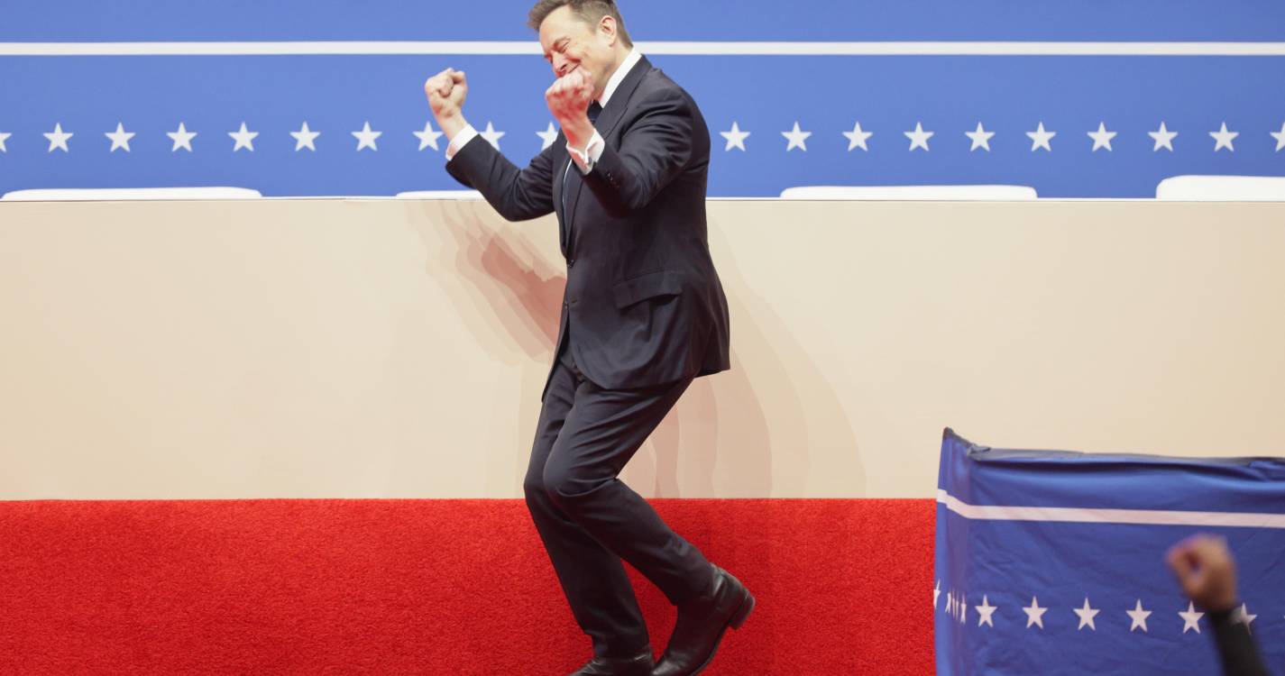 Musk de saída do Governo dos EUA após expressar desilusão com plano fiscal de Trump