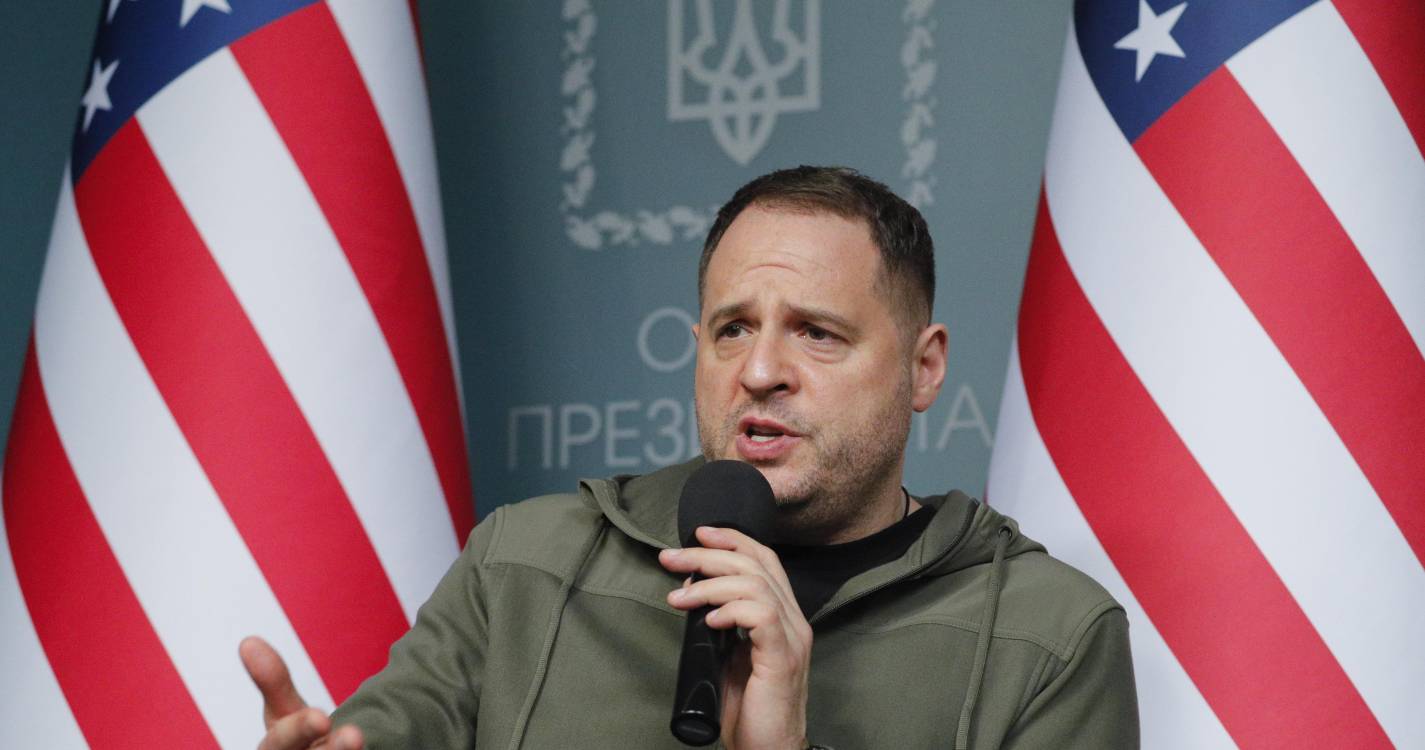 Ucrânia: Zelensky demite chefe de gabinete após buscas anticorrupção em Kiev