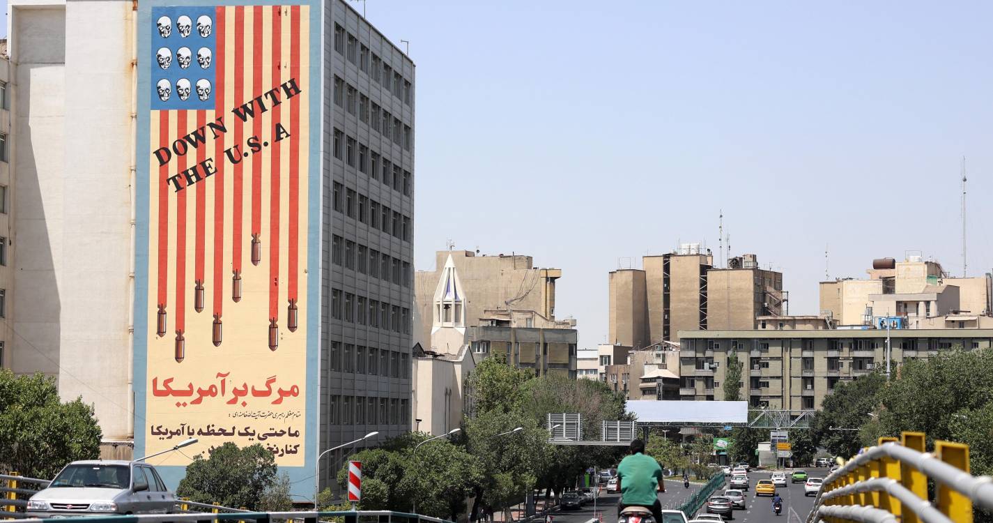 Kiev apoia ataques dos EUA no Irão por serem justificados