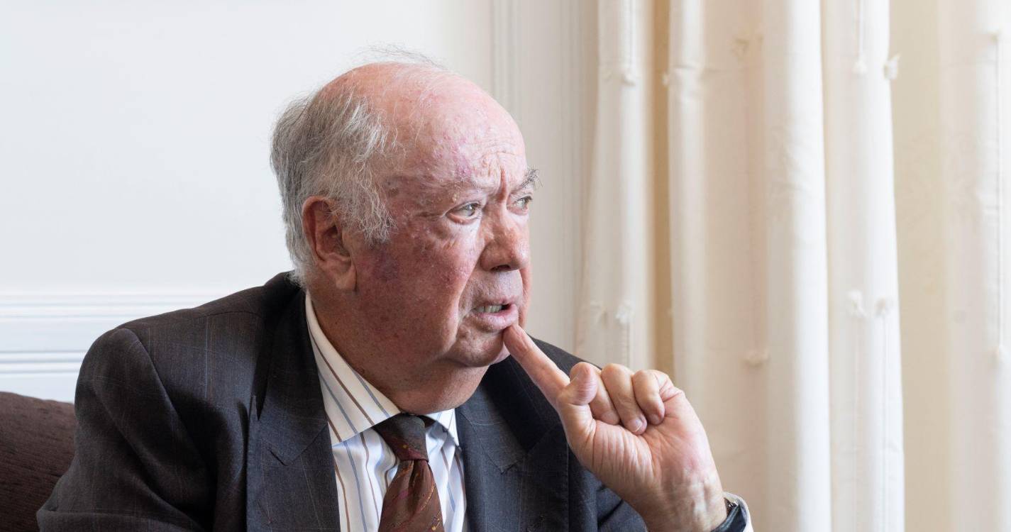 Alberto João Jardim defende bloco central