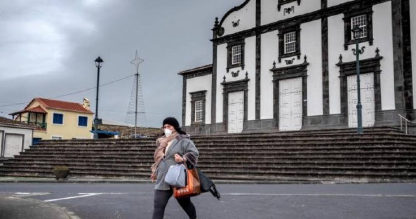 Açores com menos casos, mas Madeira acelera na vacinação