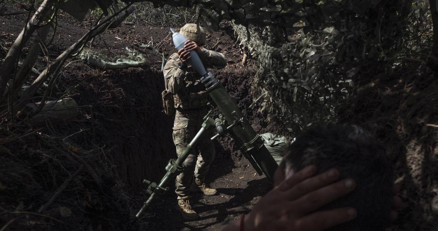 Ucrânia: Pelo menos três mortos em ataques russos na região de Donetsk