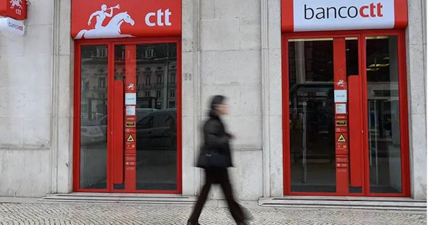 Ações dos CTT caem quase 12% depois de quebra de lucro no semestre