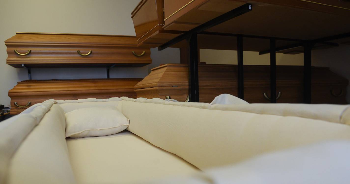 Ministério Público de Castelo Branco acusa funerária de crimes de falsificação