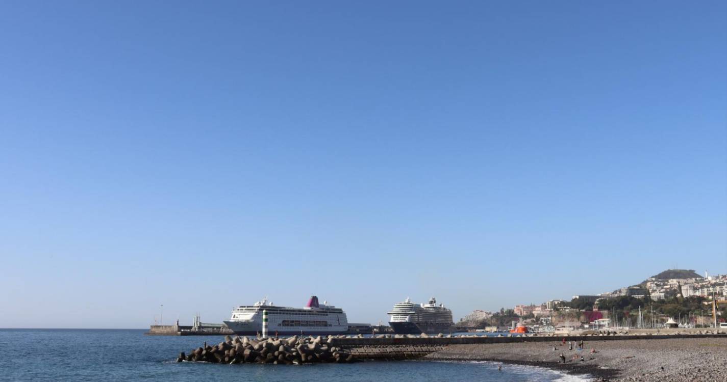 Dois navios de cruzeiro movimentam mais de 5 mil pessoas no porto do Funchal
