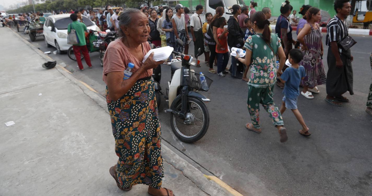 Sismo: Número de vítimas mortais em Myanmar ultrapassou três mil