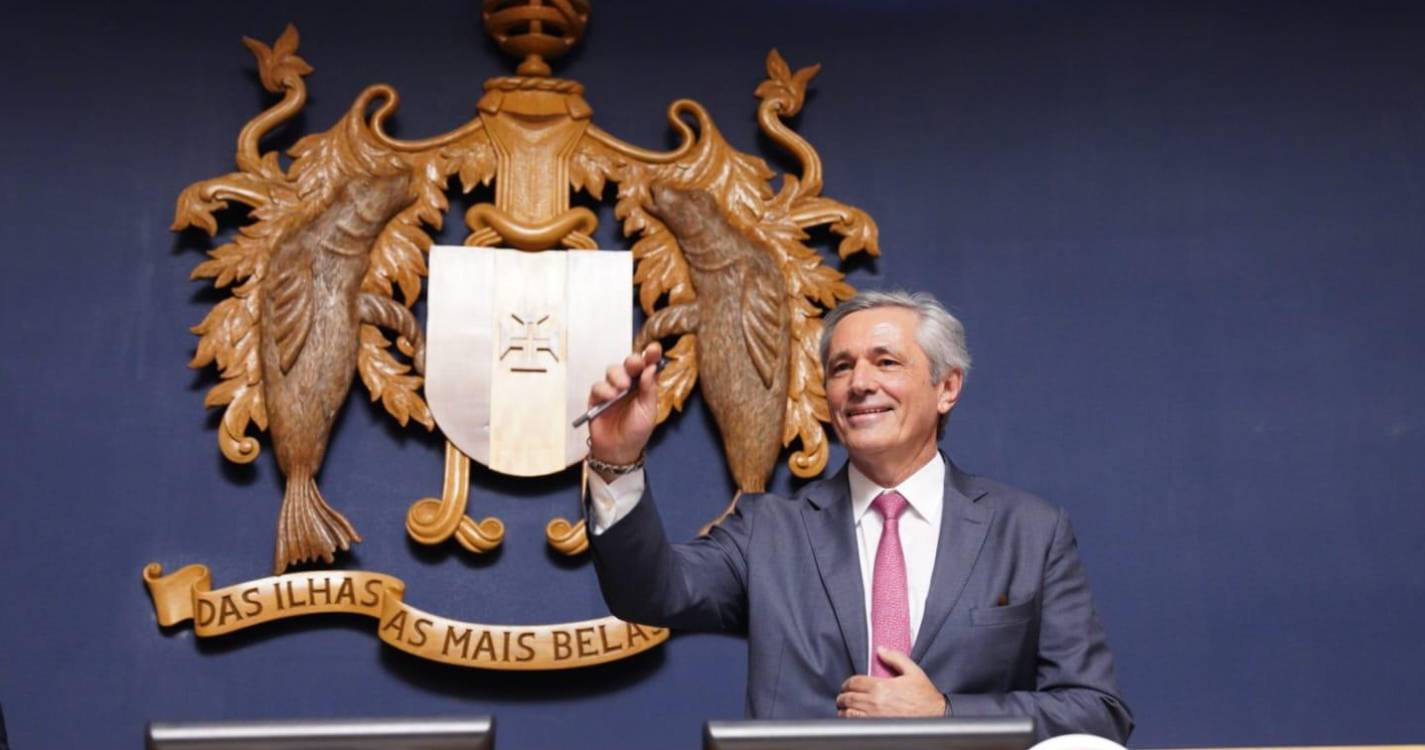 Faltou um voto a José Manuel Rodrigues. Nova votação às 11:30