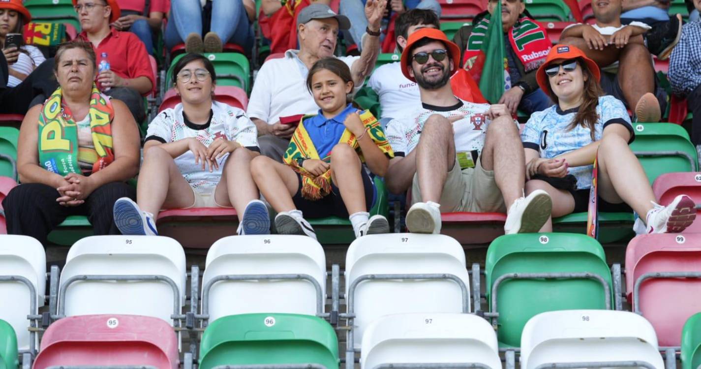 Veja quem está a assistir ao Portugal x Bélgica nos Barreiros (com fotos)