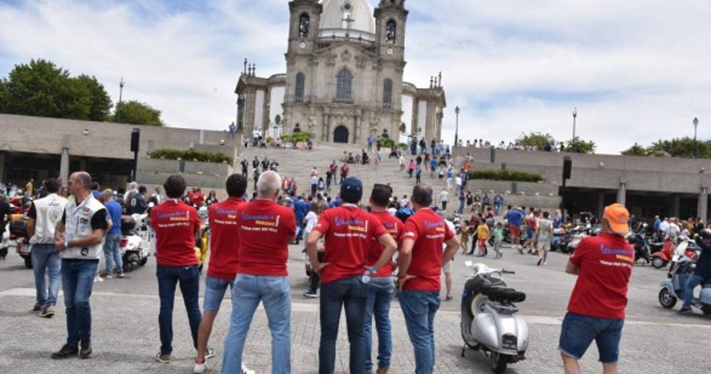 Associação Vespas Maradas esteve em concentração em Guimarães [com fotos]