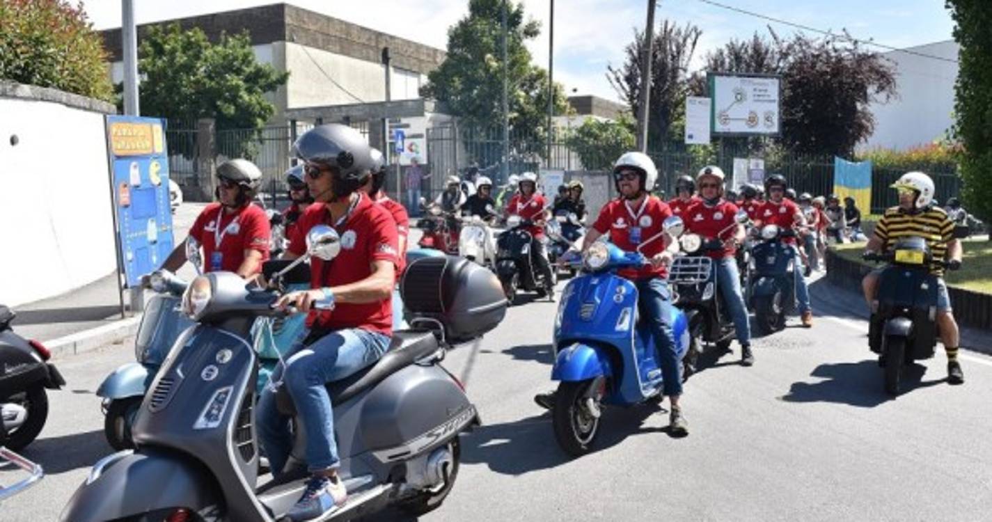 Associação Vespas Maradas esteve em concentração em Guimarães [com fotos]