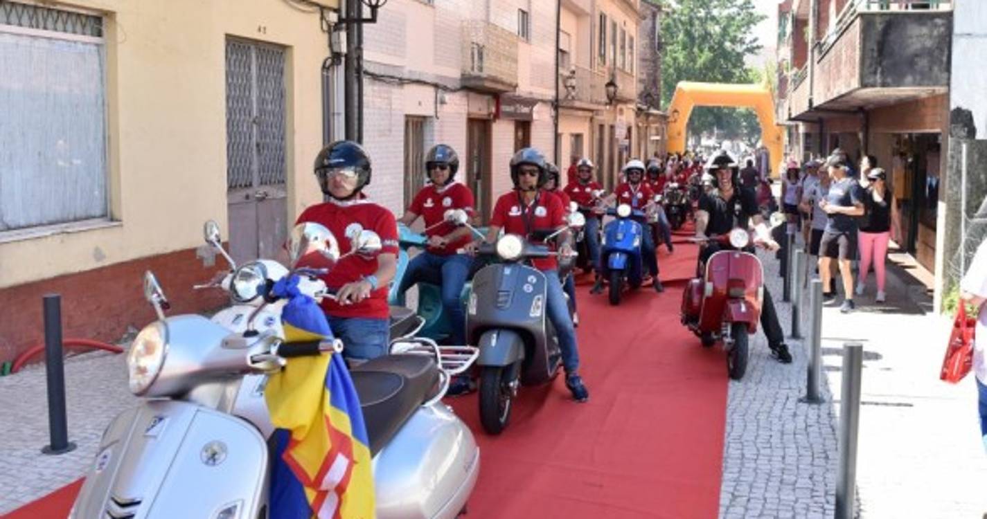 Associação Vespas Maradas esteve em concentração em Guimarães [com fotos]