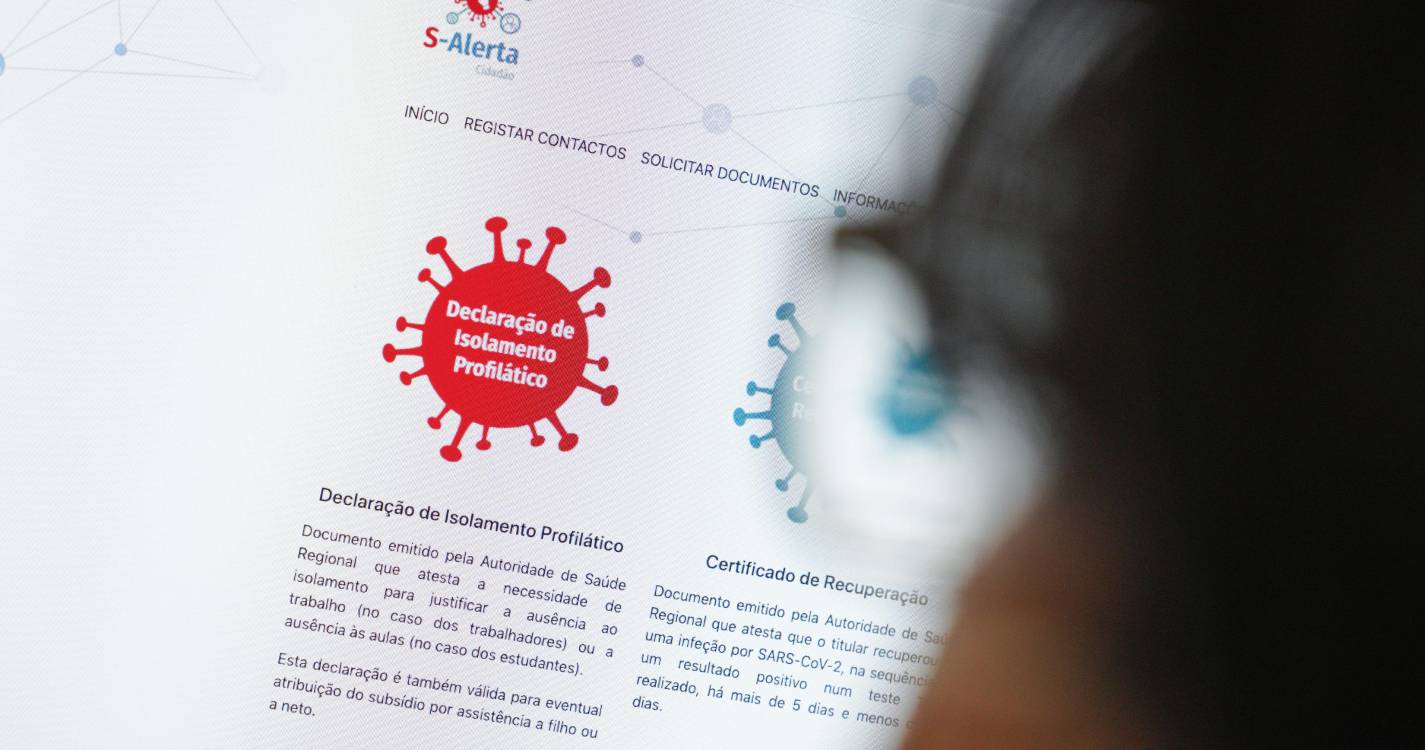 Covid-19: Inquérito britânico alega que confinamento mais cedo teria evitado 23 mil mortes