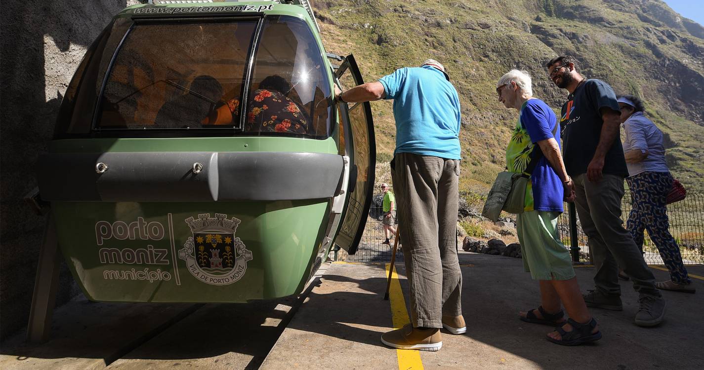 Teleférico das Achadas da Cruz encerrado para inspeções de rotina