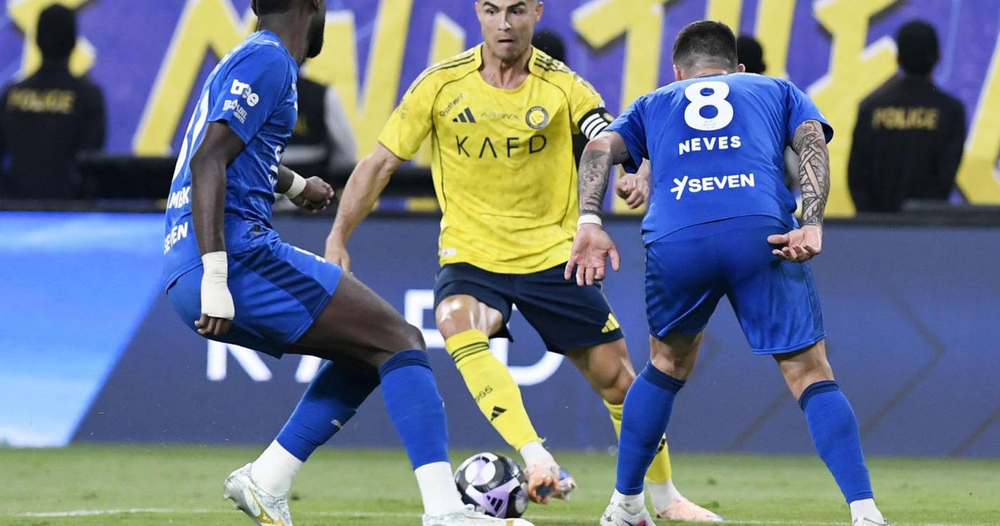 Golo no último minuto adia festa do título de Ronaldo e companhia