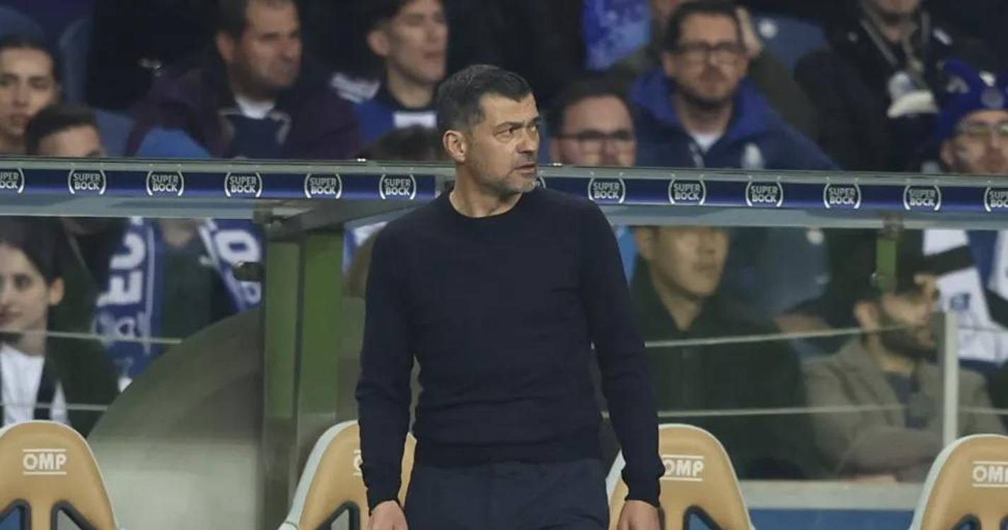 Santa Clara-FC Porto interrompido