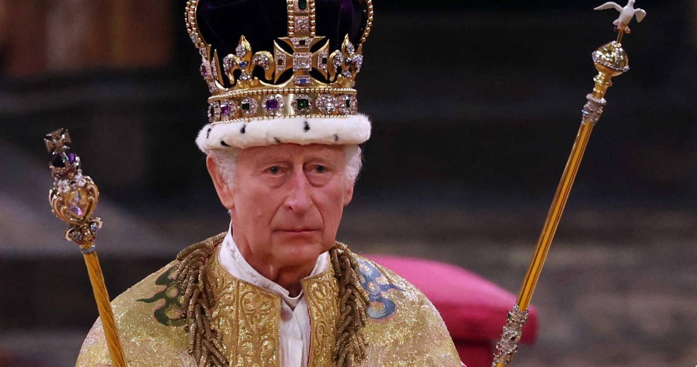 Rei Carlos III retira título de príncipe ao irmão André