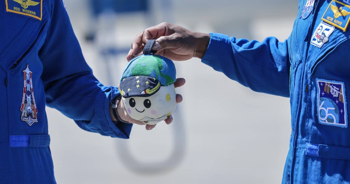 Prevista para quarta-feira primeira viagem de astronautas à Lua em meio século