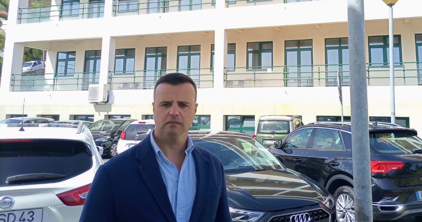Nova Direita preocupada com alguns serviços nos hospitais Dr. João de Almada e Marmeleiros