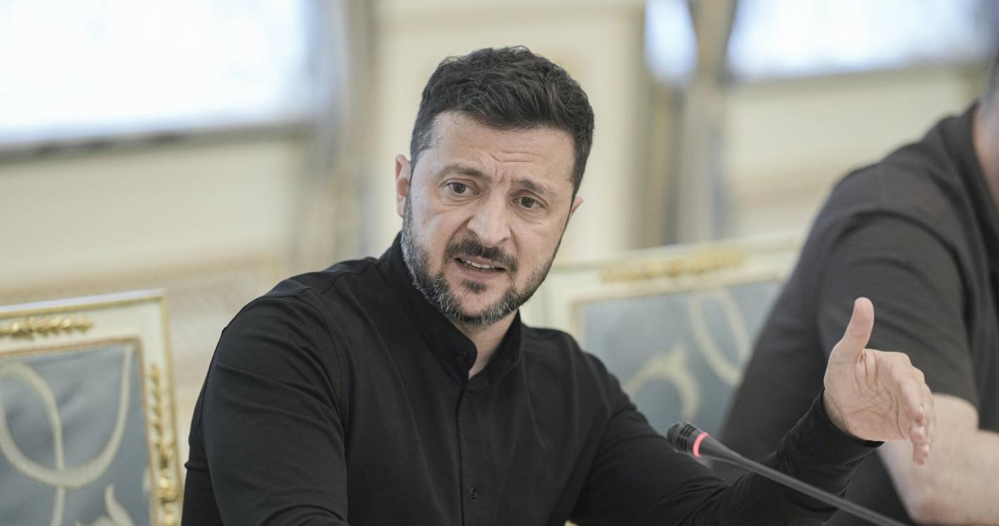 Ucrânia: EUA desviaram para o Médio Oriente 20 mil mísseis prometidos por Biden diz Zelensky