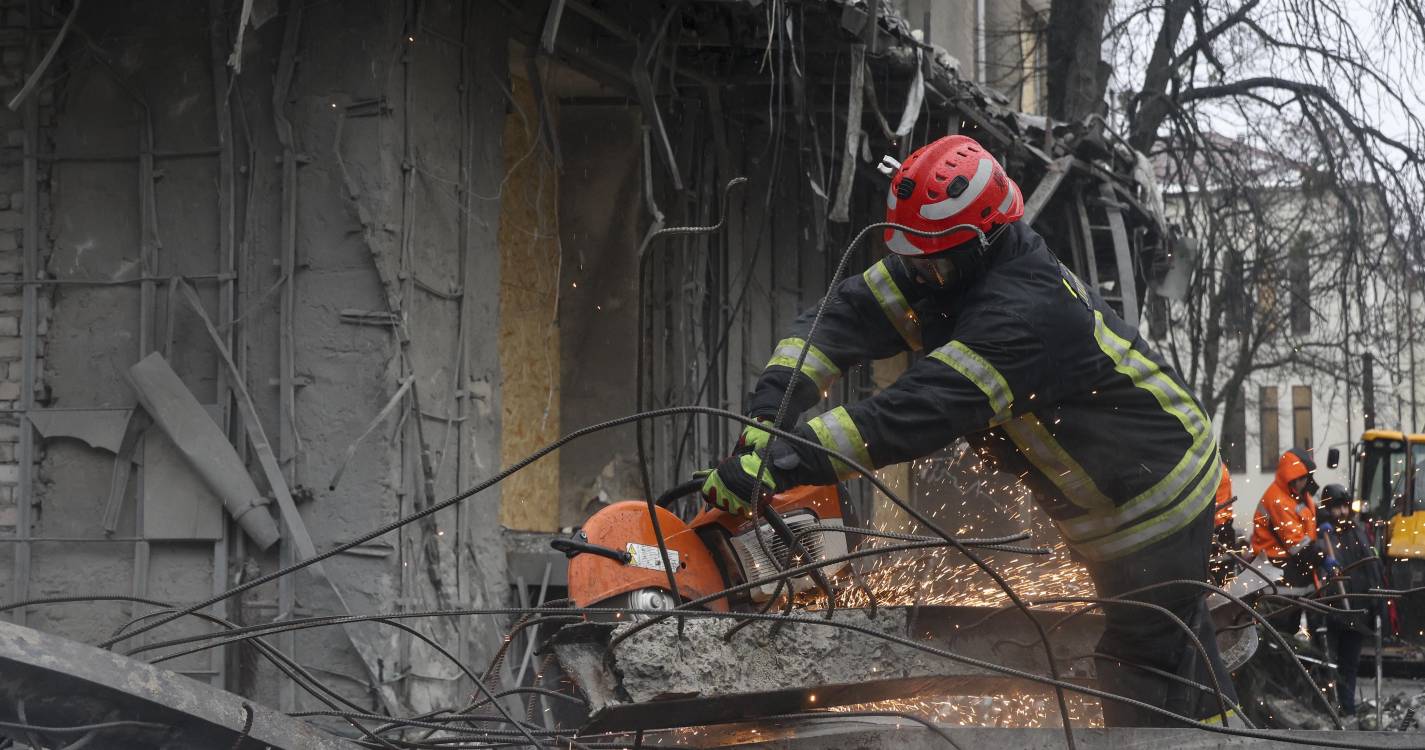 Ucrânia: Kiev garante que só faltam “os detalhes” para acordo de paz