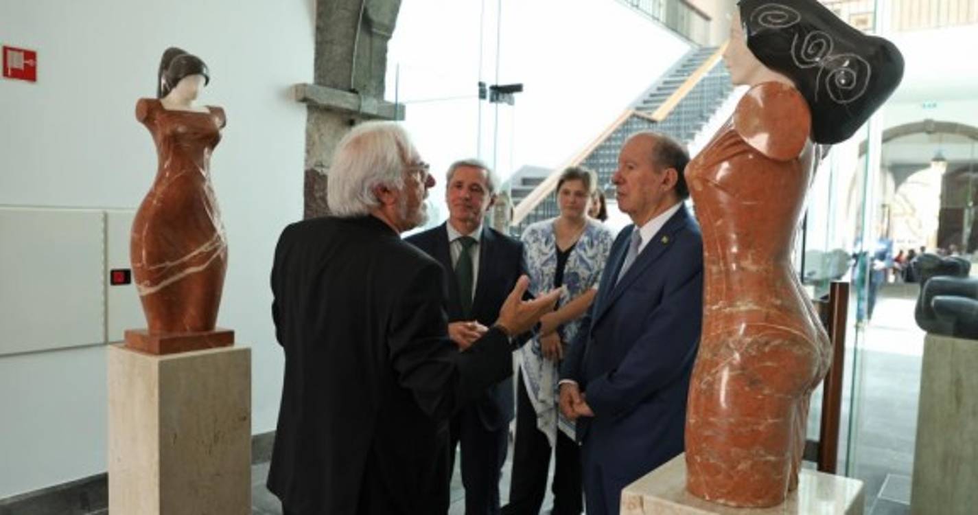 Veja como foi a homenagem ao escultor Francisco Simões