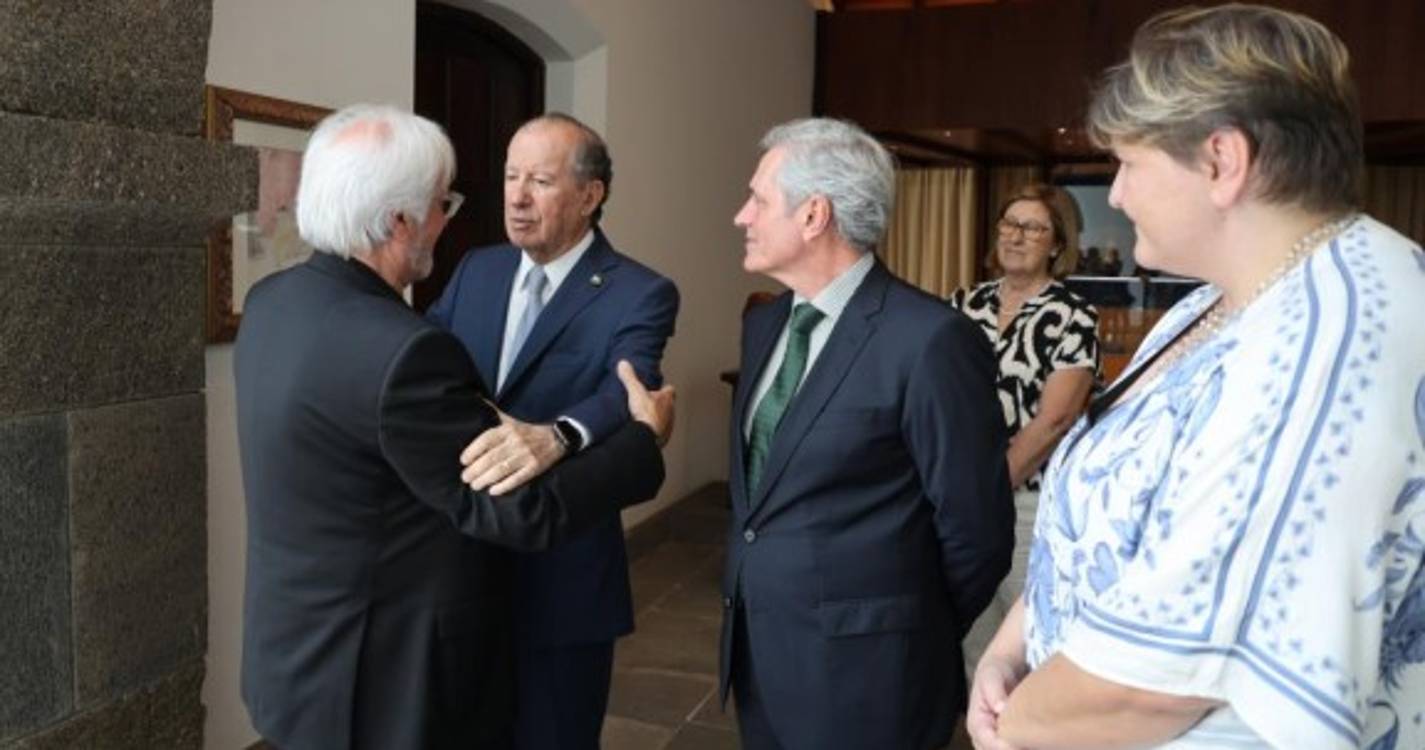 Veja como foi a homenagem ao escultor Francisco Simões