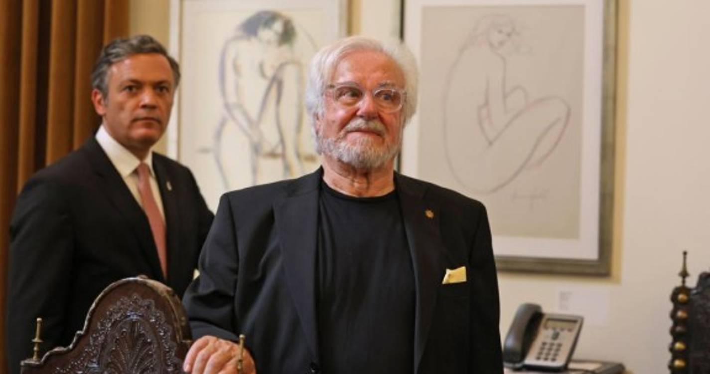 Veja como foi a homenagem ao escultor Francisco Simões