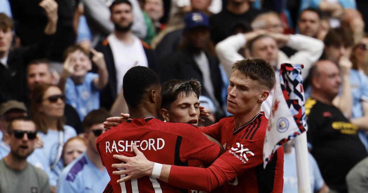 Bruno Fernandes e Dalot conquistam Taça de Inglaterra com Manchester United