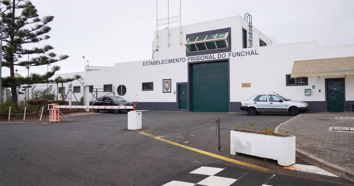 Recluso em estado grave levado de urgência para o hospital