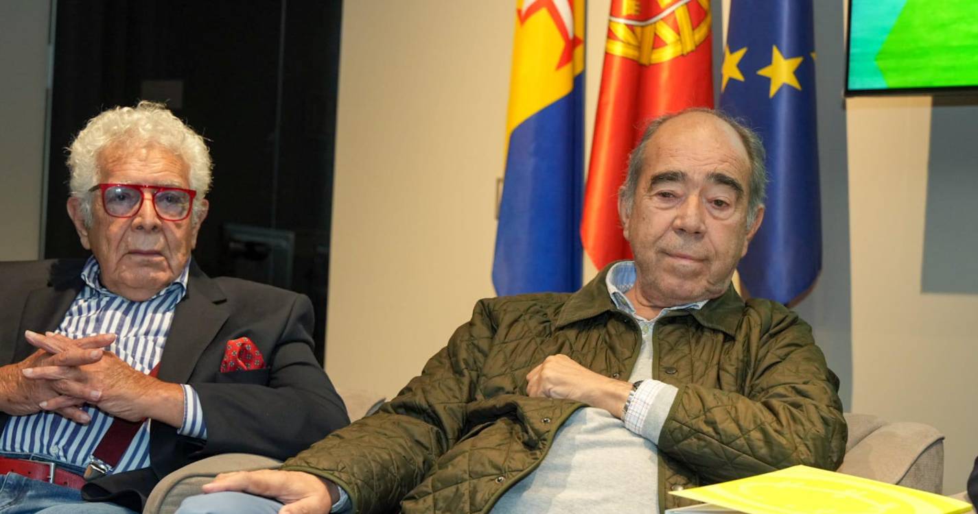 “A esquerda, esquerda já acabou, o PS se calhar qualquer dia acaba...”