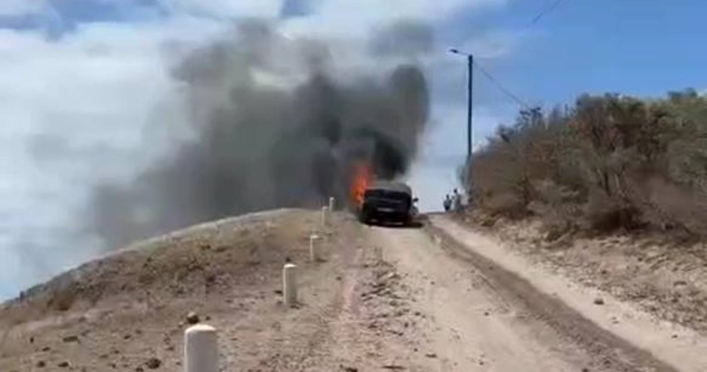 Incêndio em carro mobiliza bombeiros do Porto Santo (com vídeos)