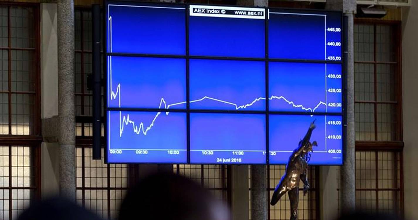 Bolsas europeias suavizam ganhos mas sobem entre 4% e 6%