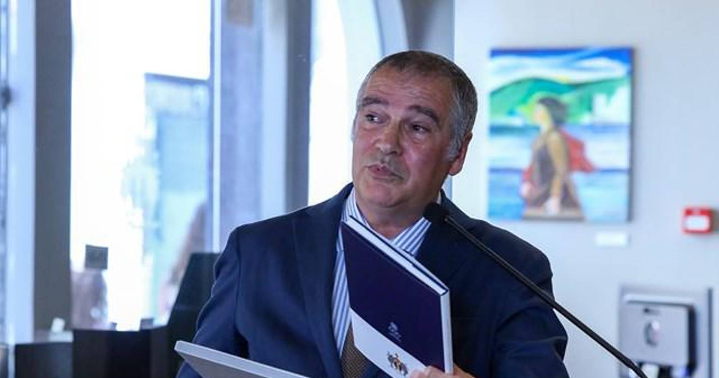 IDEIA apresenta publicações raras (com fotos)