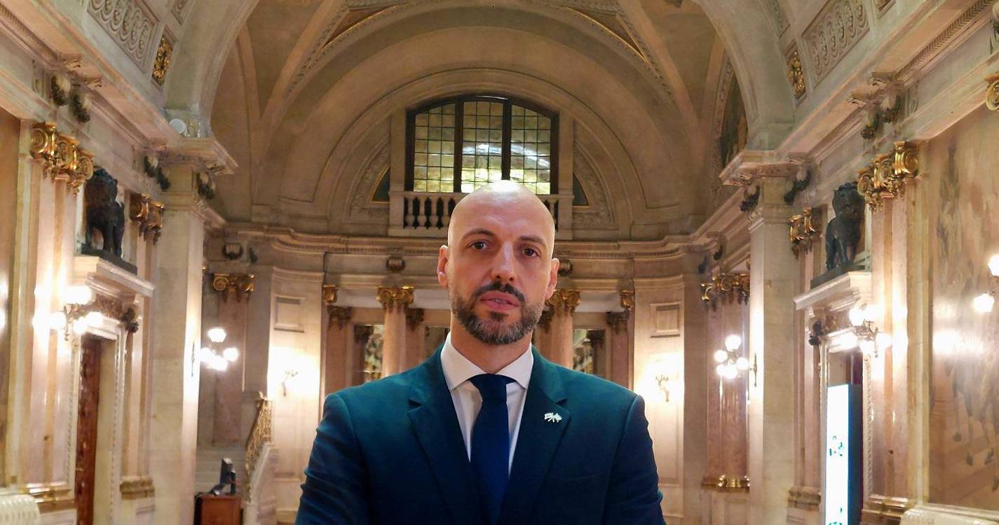 Chega acusa Governo de bloquear reforma das ligações aéreas às regiões autónomas