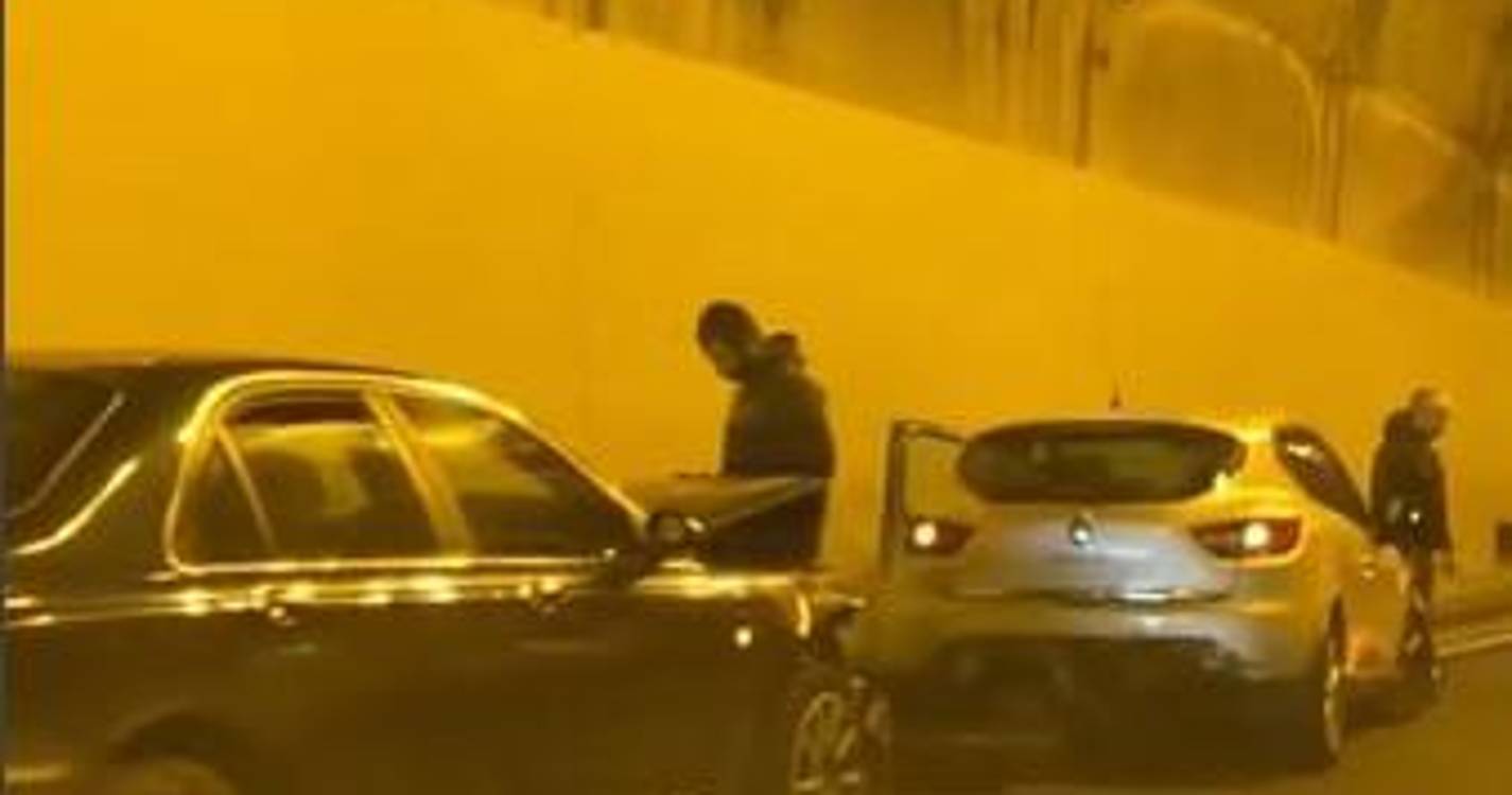 Acidente em cadeia no Túnel da Ponte da Ribeira de João Gomes causa congestionamento na Via Rápida (VR1)