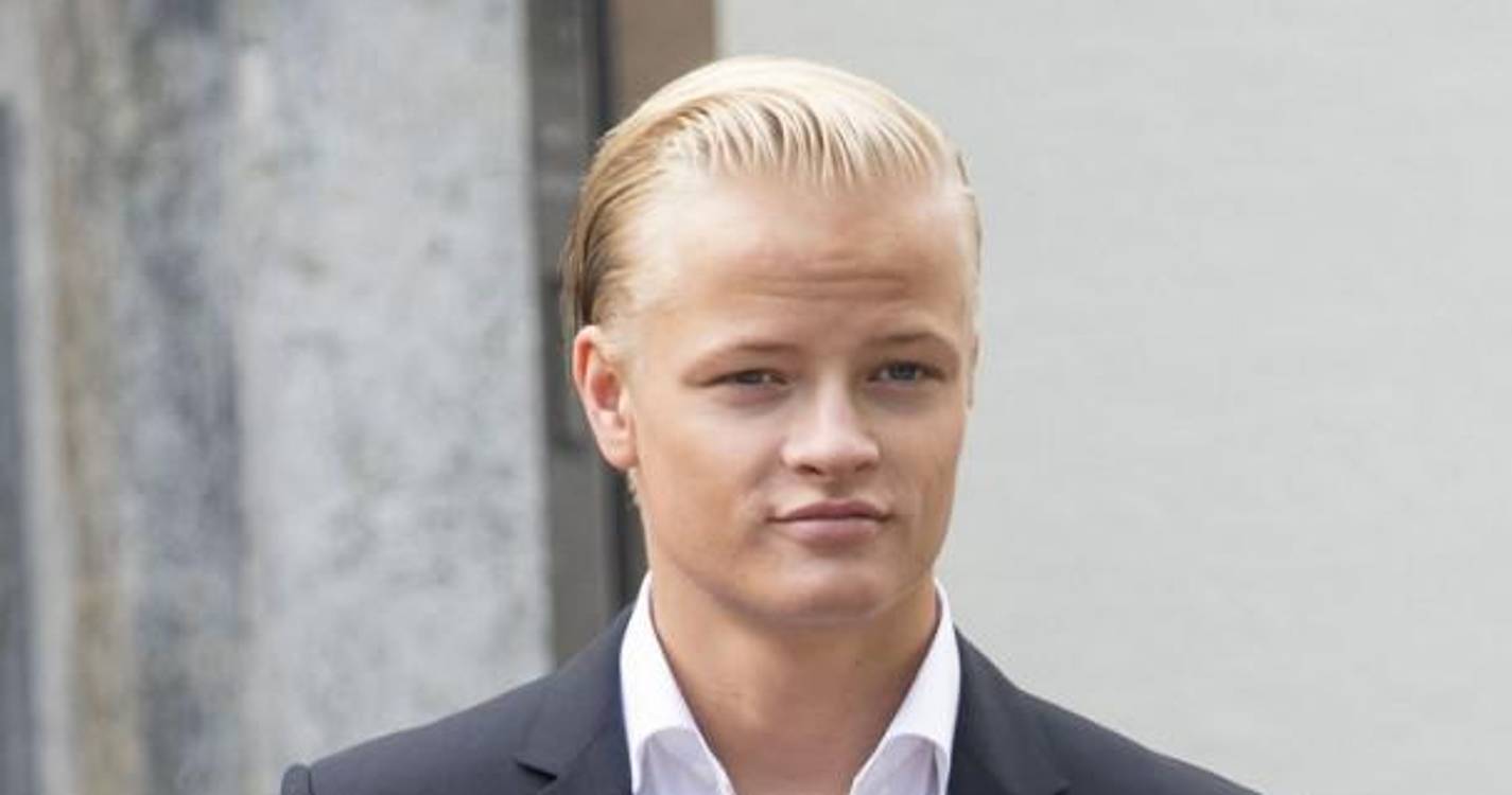 Filho da princesa herdeira da Noruega condenado a quatro anos de prisão por violação