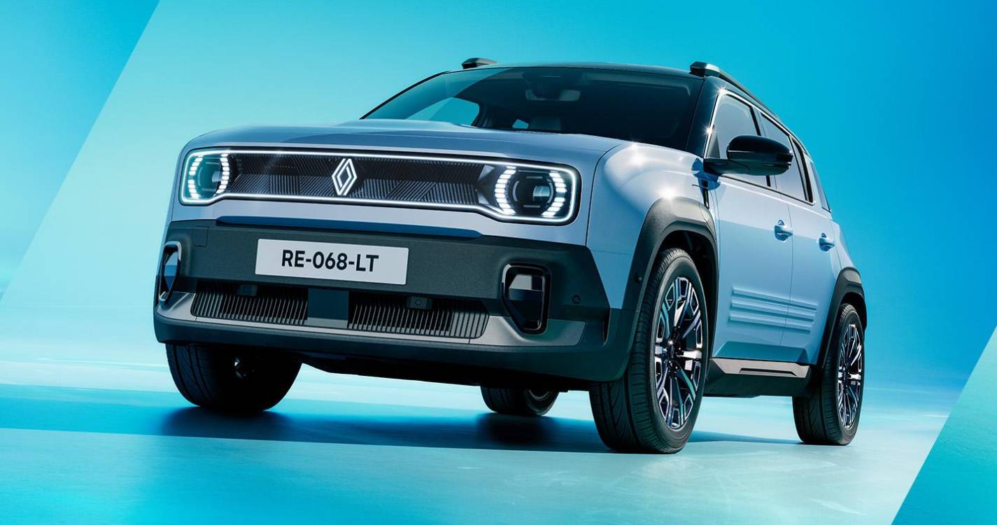 O Renault 4 E-Tech já chegou à Madeira