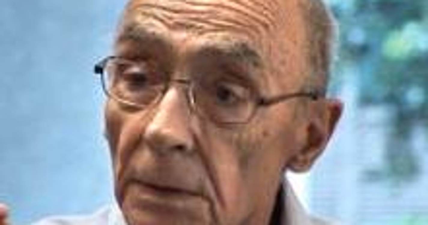 Fim de Saramago como leitura obrigatória no 12.º ano ainda não está decidido diz ministro