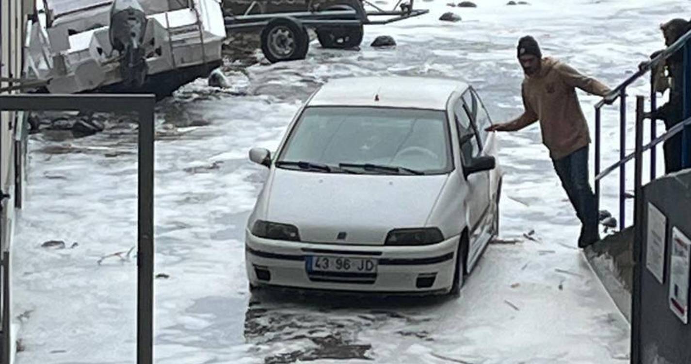 Ondas causaram vários prejuízos no Paul do Mar