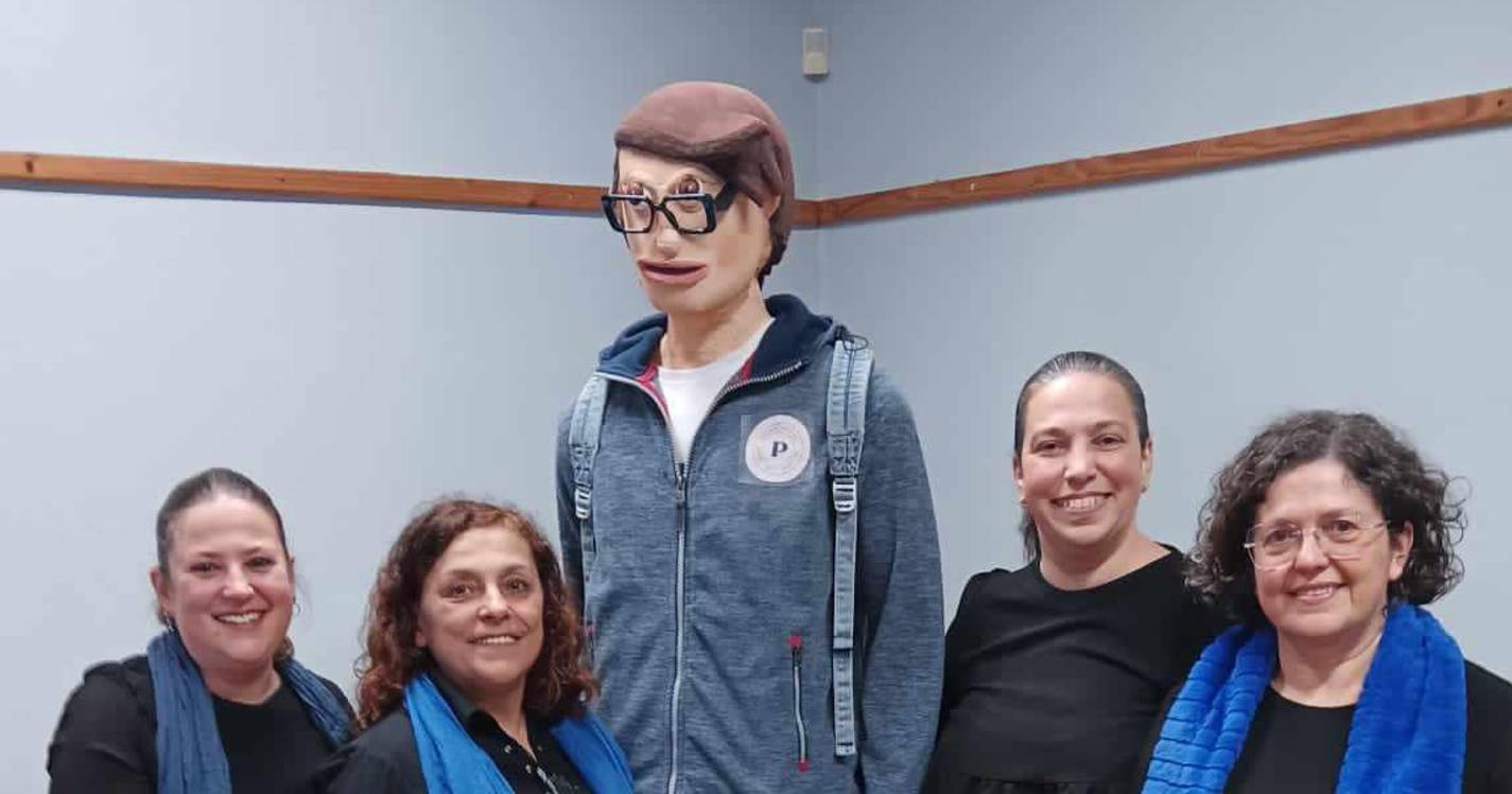 Gonçalves Zarco apresenta ‘Sr. Positivo’, símbolo de uma ‘Escola Positiva de Todos e Para Todos’