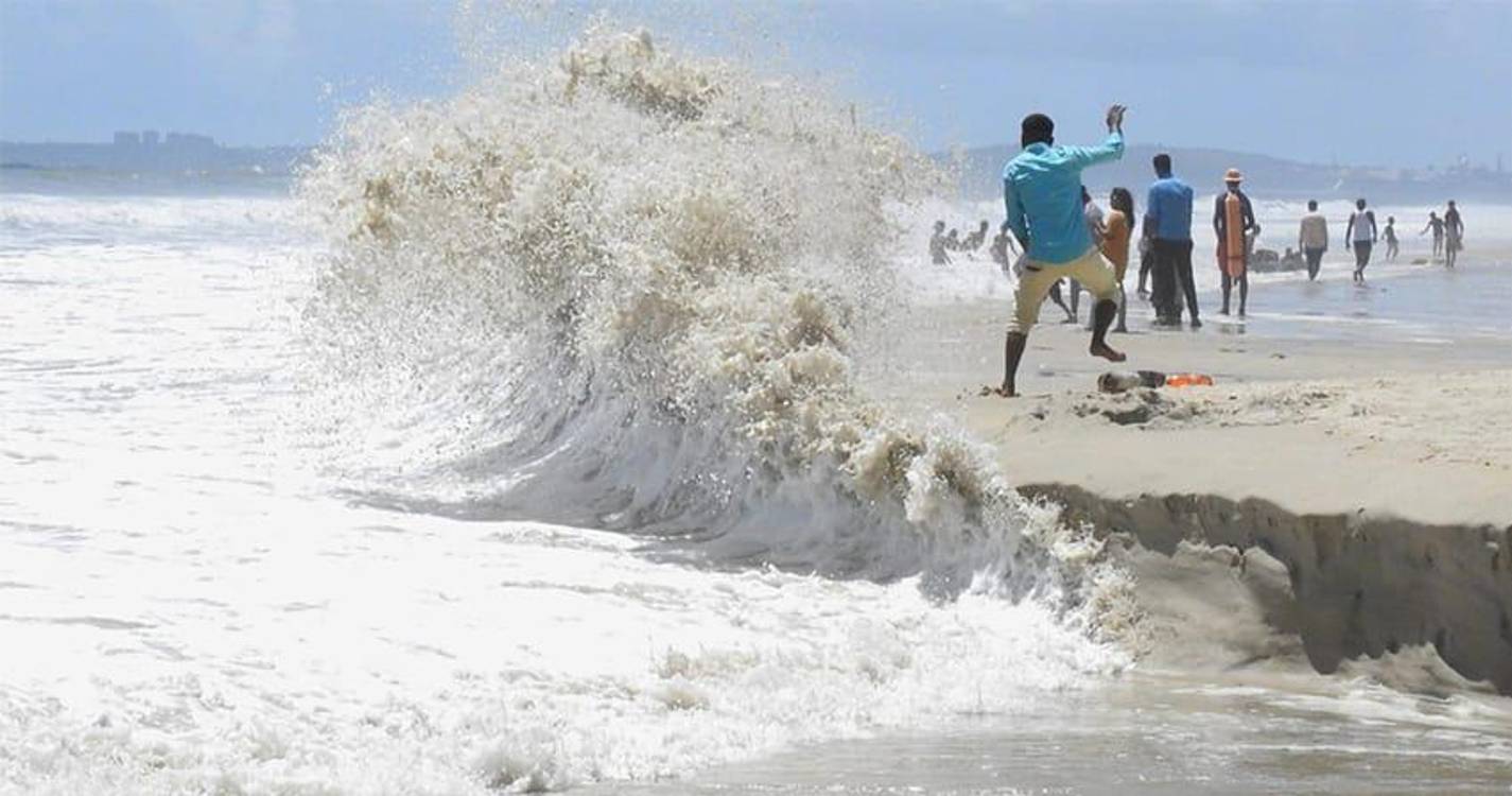 Ondulação e ventos fortes levam Peru a encerrar 88 dos seus 122 portos