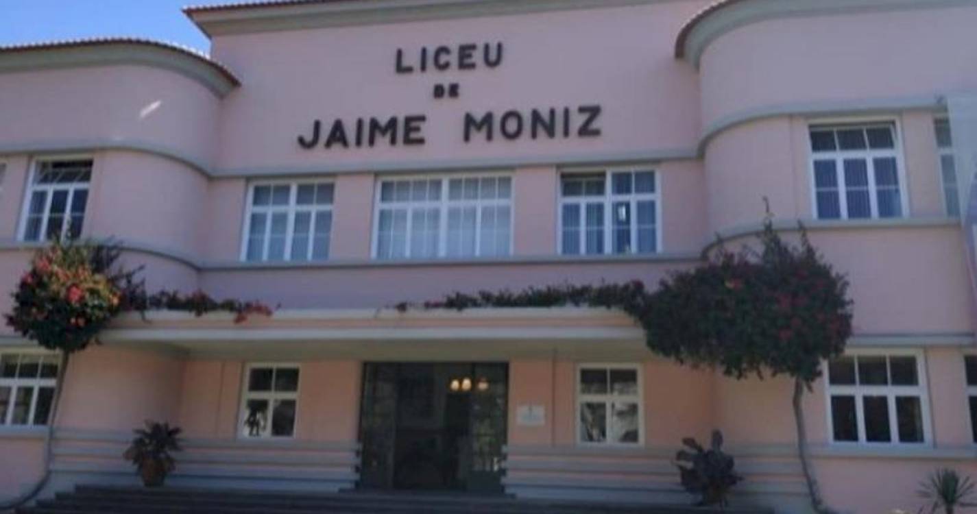 Escola Jaime Moniz dinamiza visita cultural a Berlim