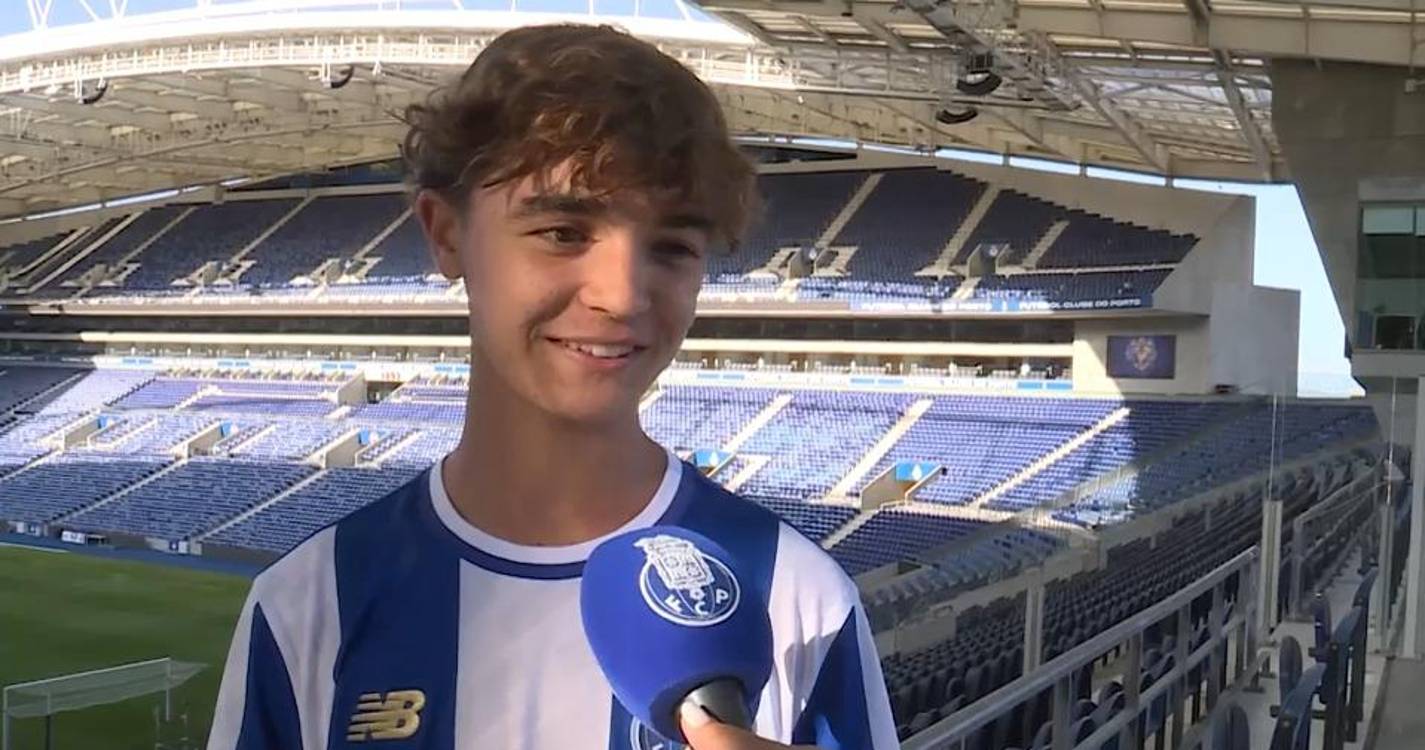 Avançado madeirense marca golo do triunfo e termina jogo a guarda-redes