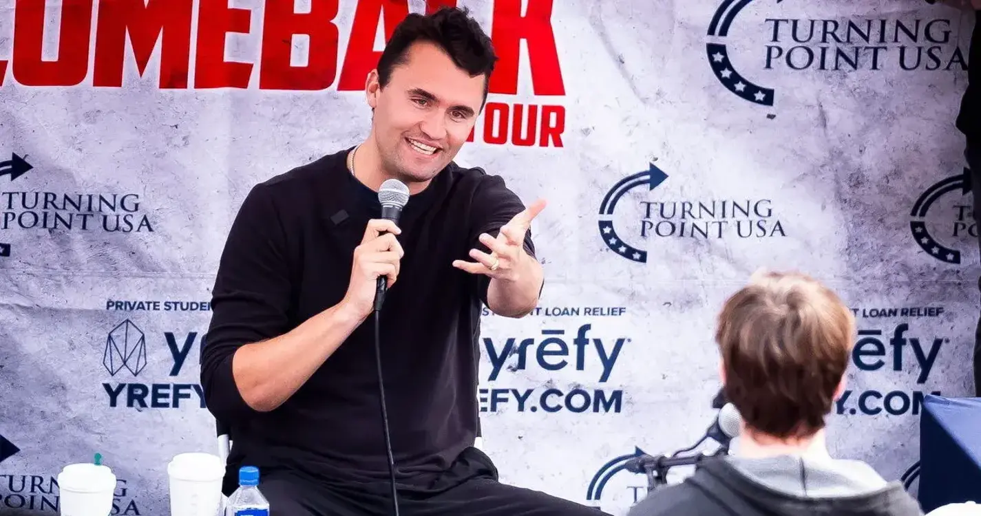 Ativista conservador Charlie Kirk morre após ser baleado num evento universitário em Utah