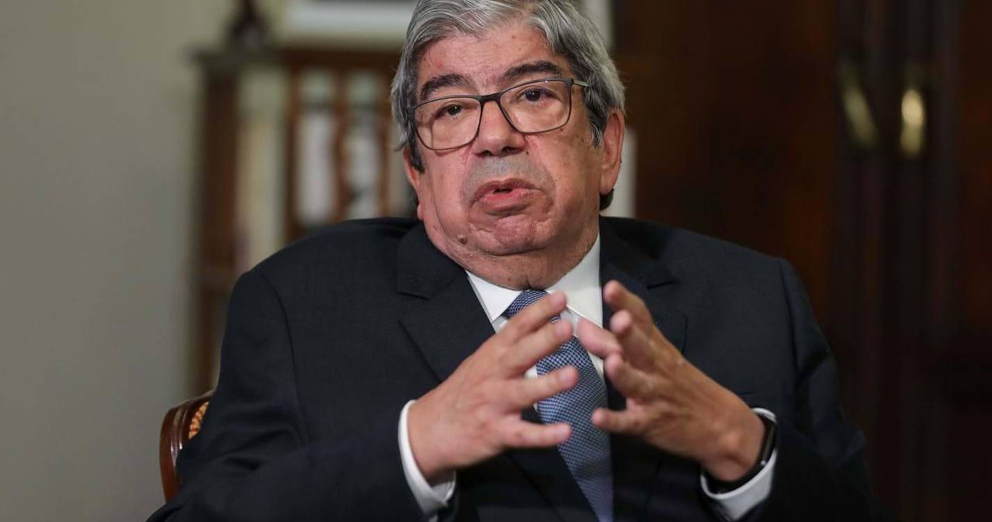 Ferro Rodrigues defende intervenção do Presidente da República na crise da justiça